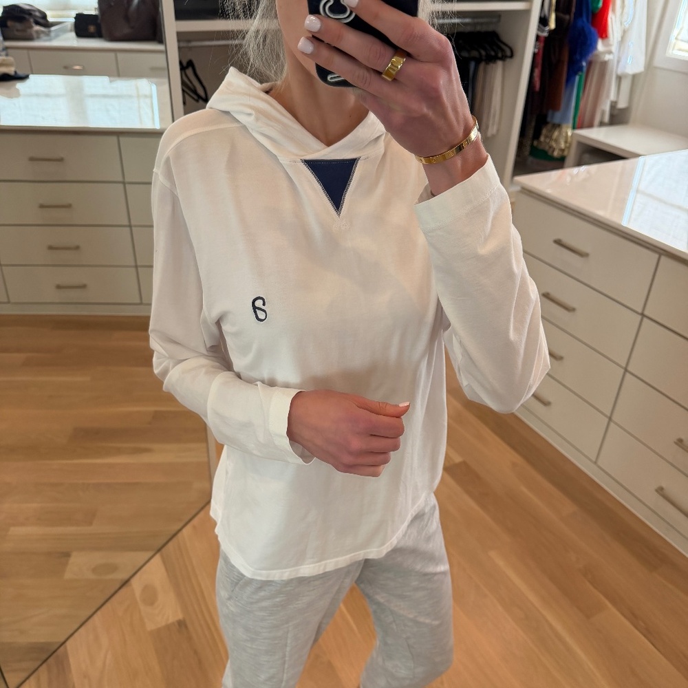 Long Sleeve Hooded Shirt Small Albany